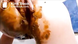 Girl shitting pissing and masturbating with dildo
