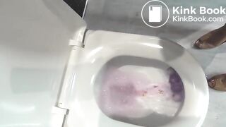 Blonde shit mistress