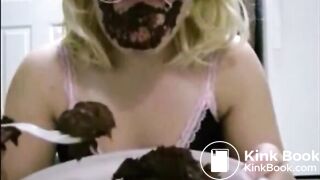 Masked blonde eating her own shit