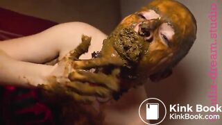 TrailerExhibitionist