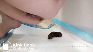 Pushing Out 2 Turds While My Pussy Drips