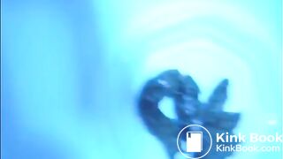 Milf shitting on a plate in the bathtub