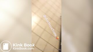 Ebony shits in store - ThisVidcom