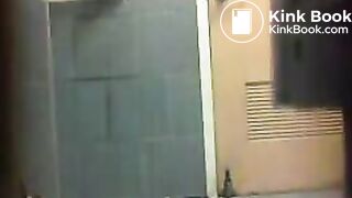 she doesn't like the toilet