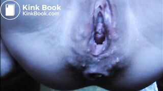 A nice view of a shitting mature bbw