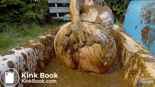 Lyndra Lynn cooling off with cow shit