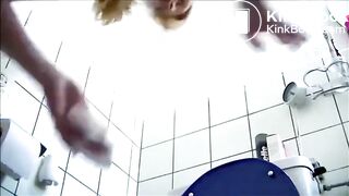 Blondie Spreads Her Ass to Unload a Thick Turd