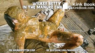 Our cowshit girls - smearing and masturbating in manure