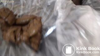 Lila - Scat on the bed