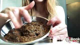 Breakfast of Scat Princesses