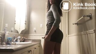 Perfect Green skirt bare feet