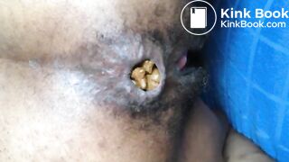 Ebony poo