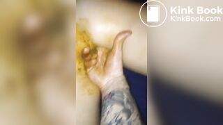 Couple get messy while anal play