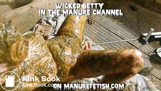 Girls Playing and masturbating in Cowshit - Manure Monday Sale