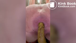 shit in toilet 2
