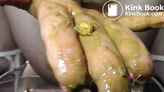 poo smearing in heels & farts