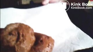 Big butt mature bbw shitting on a plate