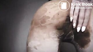 Sweet Betty Parlour shitting her pantyhose