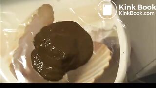 Hot girl shits on toilet
