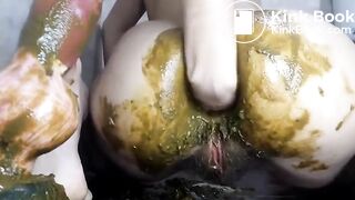 rides-a-shitty-dog-dildo