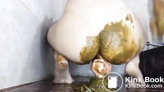 rides-a-shitty-dog-dildo