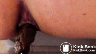 Love when boys watch me pooping <3