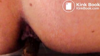 Love when boys watch me pooping <3