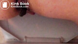 Love when boys watch me pooping <3