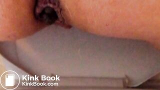 Love when boys watch me pooping <3