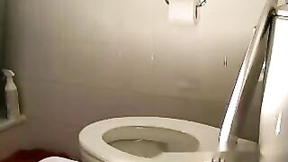 au wc le matin