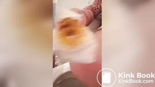 Hot Milf Pooping