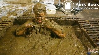 Wicked-Betty-in-the-manure-channel-trailer