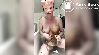 Scat Pig