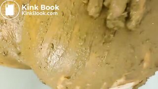 Smearing, eating and stuffing