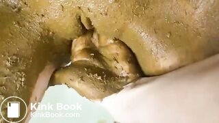 Smearing, eating and stuffing