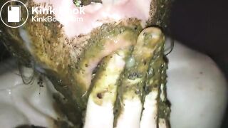 Shitty face smearing