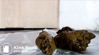 big poo load & big squirts from linda