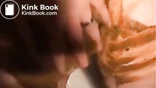 Woman shit diarrhea and smear it on her butt