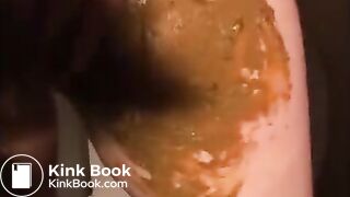 Woman shit diarrhea and smear it on her butt