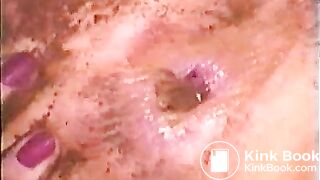 2-girls-play-with-shit