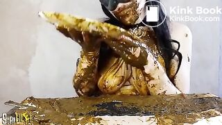 she-eat-it-all-742(1)