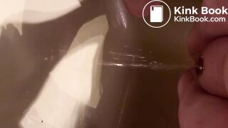 pee