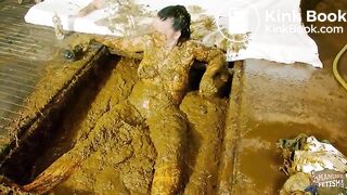 Bettys_favourite_workout_trailer_manurefetish
