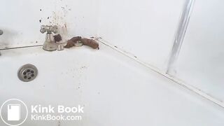 messy-bath-enema
