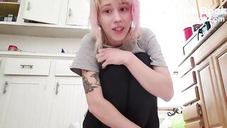 Desperate shit from cute blonde