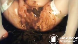 Hot babe is doing a big diarrhea and masturbating with shit