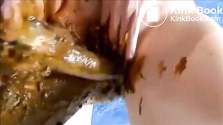 Girl shitting masturbating with toys and squirting