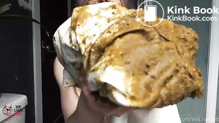 Shit in pants and play