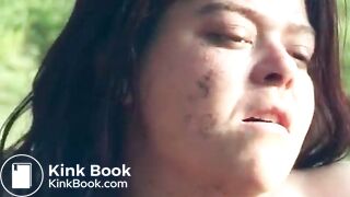 shitting-outdoor-sex-session