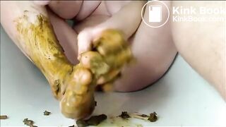 Chubby lady shitting on her feet and masturbating hard with dildo